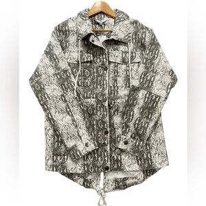 FATE Snakeskin Print Gray White Zip Up Jean Jacket Women’s Size Medium